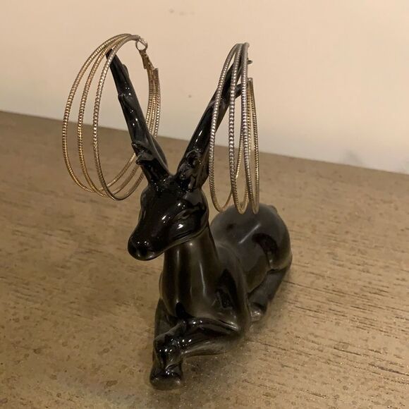 Cache hoop earring  - Picture 1 of 4